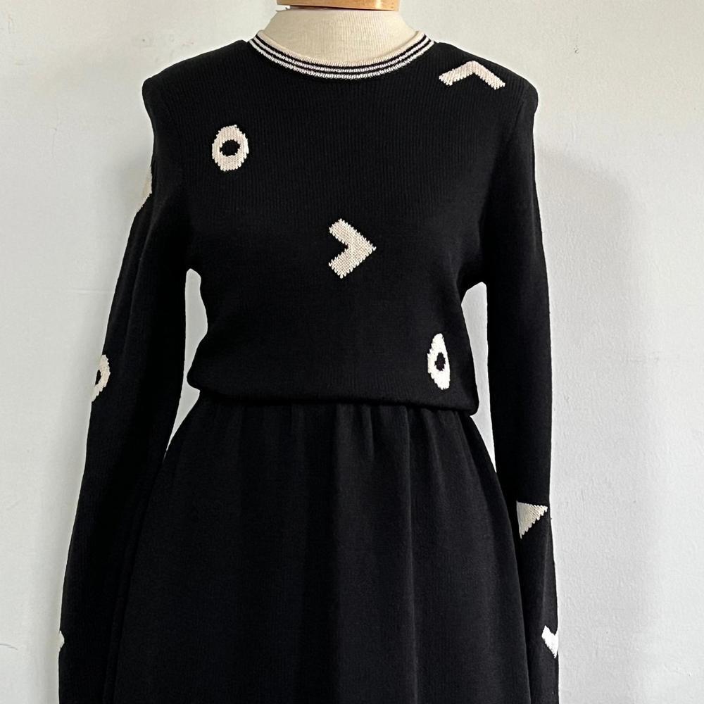 Elegant Vintage Black Geometric Peter Lynne 1970s Circle Symbol Dress - Picture 5 of 9